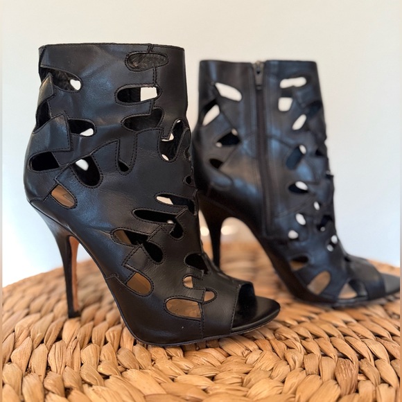 Diane Von Furstenberg Laser Cut Peep Toe Bootie - Picture 1 of 5